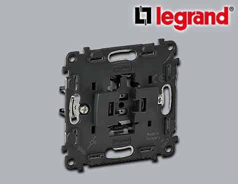 Legrand Valena INMATIC UP Einsatz Wechselschalter 1polig 10A mit Krallen-/Schraubbefestigung grau