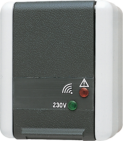 SCHUKO-Steckdose, 1fach, 16 A, 250 V ~, Überspannungsschutz, Berührungsschutz   / Art. 821 UFW