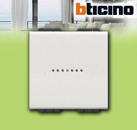Bticino LIVINGLIGHT Aus-/Wechselschalter 250V AC 10A 2-modulig / Kunststoff weiß matt