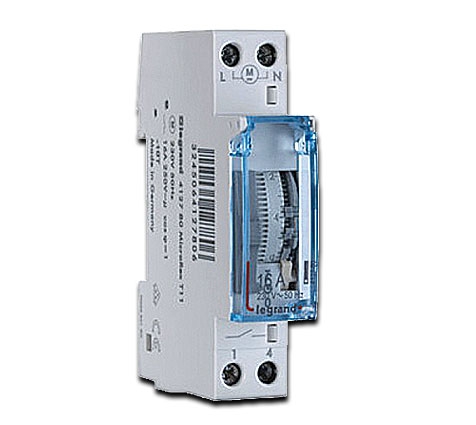 MicroRex QT11 / analoge Tageszeitschaltuhr mit Gangreserve 230V 50Hz / 1Kanal / 1TE