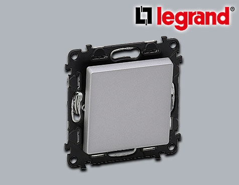 Legrand Valena Life INMATIC UP Einsatz Kreuzschalter mit Wippe Aluminium glänzend 10 AX 250 V AC