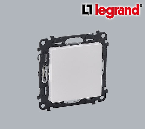 Legrand Valena Life Blindabdeckung mit Tragring Ultraweiß
