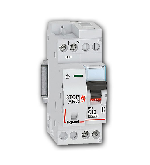DX3 AFDD Brandschutzschalter mit LS-Schalter C10 A, 1P+NR, 6kA, 230VAC, 2TE
