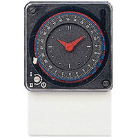 Analoge Fronttafeleinbauuhr MaxiRex C QT9-48V AC/DC