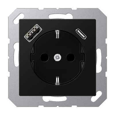 Jung Schuko-Steckdose mit USB-Ladegerät mit 1 USB-Buchse Typ A + 1 USB-Buchse Typ C